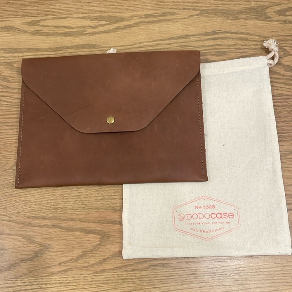 DODOcase Leather Pad / Tablet / iPad 11”x8”